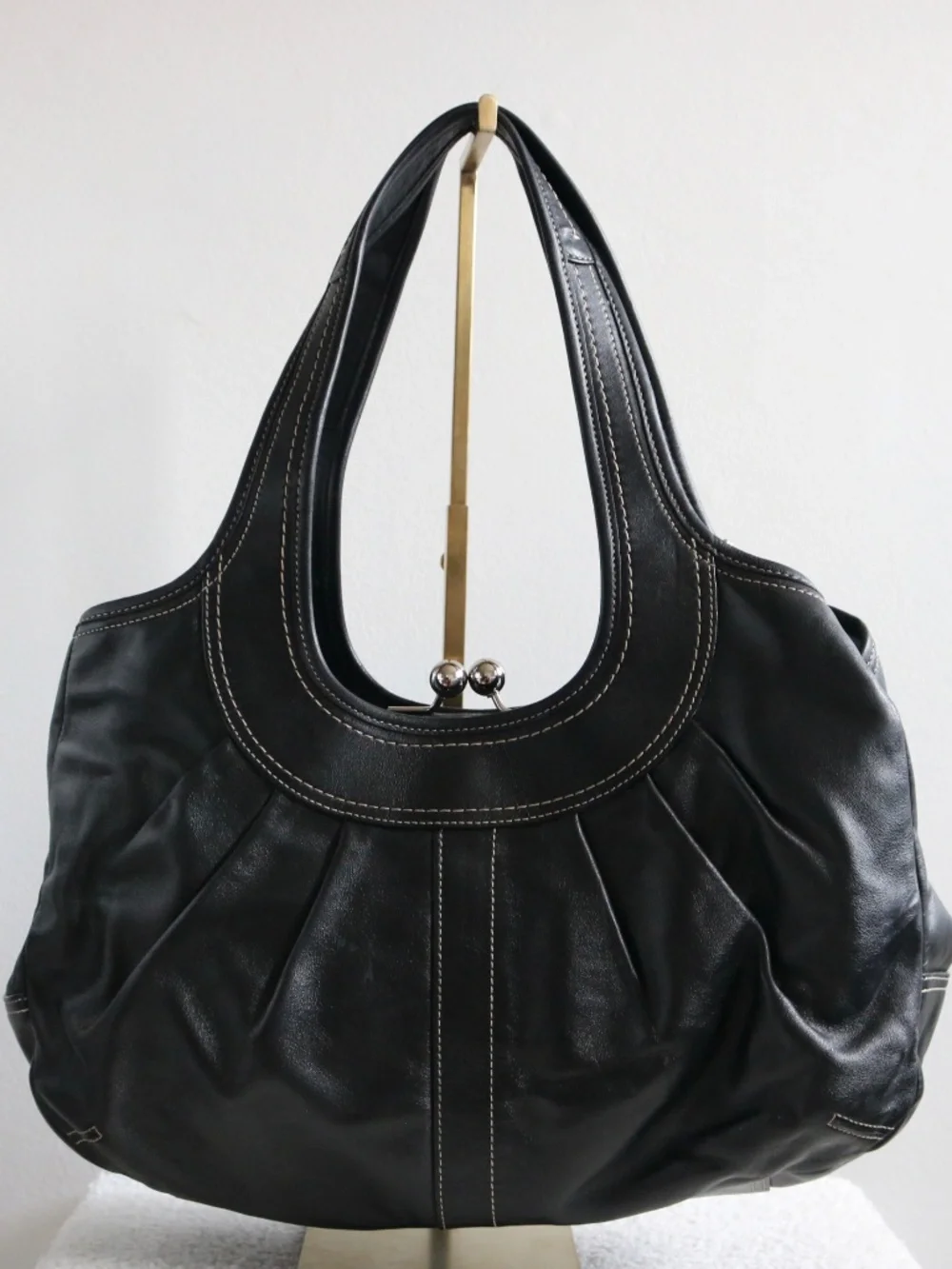 Vintage Coach Pleated Ergo Kisslock Shoulder Bag Black